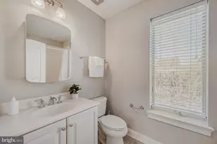 900 Valencia Ct, Baltimore, MD 21230 - Photo 36