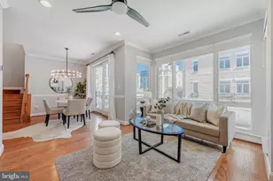 900 Valencia Ct, Baltimore, MD 21230 - Photo 8