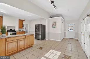 1007 Roland Heights Ave, Baltimore, MD 21211 - Photo 34