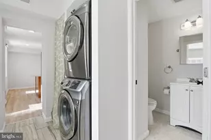 411 S Chester St, Baltimore, MD 21231 - Photo 12