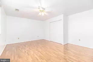 215 S Eaton St, Baltimore, MD 21224 - Photo 12