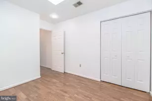 215 S Eaton St, Baltimore, MD 21224 - Photo 14