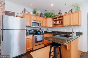 821 S Eaton St, Baltimore, MD 21224 - Photo 10