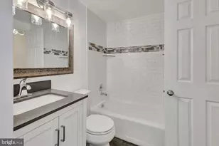 3601 Clarks Ln, Baltimore, MD 21215 - Photo 22