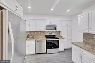 3601 Clarks Ln, Baltimore, MD 21215 - Photo 4