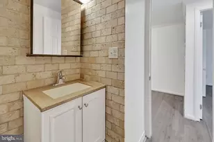 3601 Clarks Ln, Baltimore, MD 21215 - Photo 16