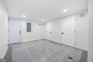 2503 Loyola Southway, Baltimore, MD 21215 - Photo 32