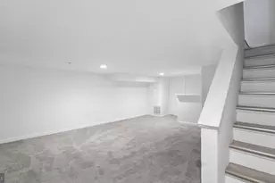 709 E 30th St, Baltimore, MD 21218 - Photo 18