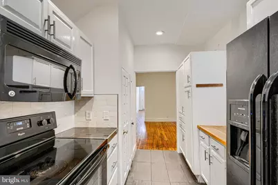 2123 E Fairmount Avenue, Baltimore, MD 21231 - Photo 10