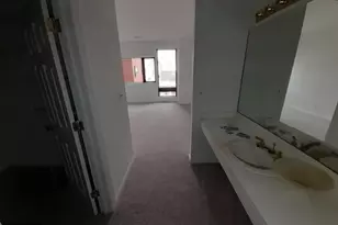 10 E Lee St, Baltimore, MD 21202 - Photo 38