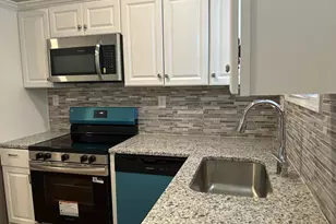 2033 Fulton Ave N, Druid, MD 21217 - Photo 4