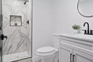 1802 E Lafayette Ave, Baltimore, MD 21213 - Photo 32