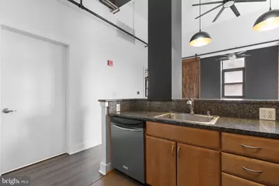 22 S Howard Street #R-403, Baltimore, MD 21201 - Photo 24