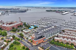 2702 Lighthouse Point E, Baltimore, MD 21224 - Photo 2