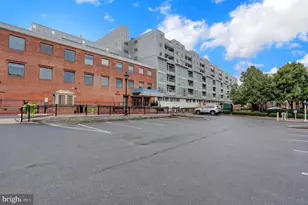 2702 Lighthouse Point E, Baltimore, MD 21224 - Photo 38