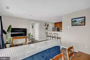 2702 Lighthouse Point E, Baltimore, MD 21224 - Photo 14