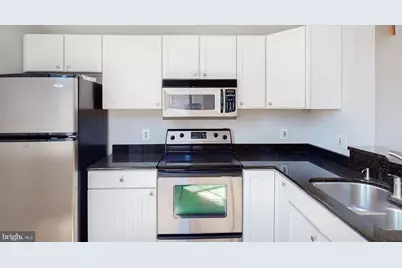 330 N Charles Street #6H, Baltimore, MD 21201 - Photo 2