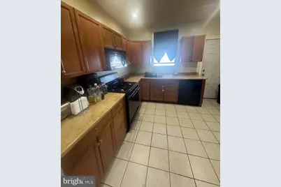 2404 E Madison Street, Baltimore, MD 21205 - Photo 2