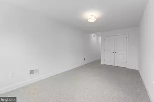 105 S Fulton Ave, Baltimore, MD 21223 - Photo 24