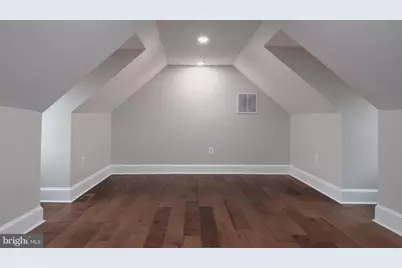 1 E Montgomery Street #2, Baltimore, MD 21230 - Photo 12