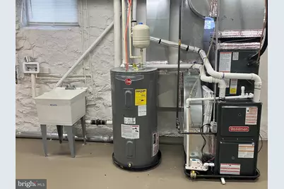 3236 Lyndale Avenue, Baltimore, MD 21213 - Photo 14