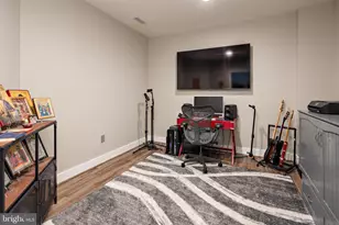 2772 Lighthouse Point E, Baltimore, MD 21224 - Photo 38