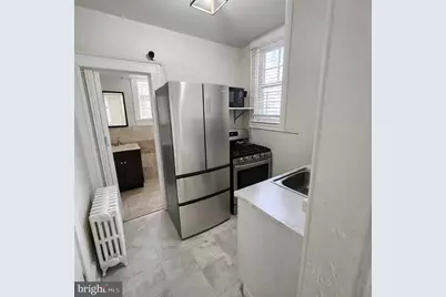 658 Dumbarton Avenue, Baltimore, MD 21218 - Photo 10