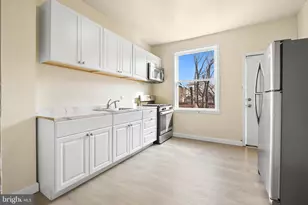 2427 E Lanvale St, Baltimore, MD 21213 - Photo 8