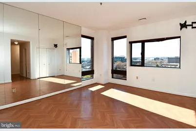 10 E Lee Street #809, Baltimore, MD 21202 - Photo 32