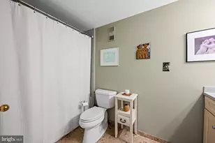 250 President Street S, Baltimore, MD 21202 - Photo 32