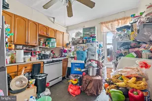 2708 Maryland Ave, Baltimore, MD 21218 - Photo 6