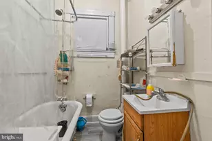 2708 Maryland Ave, Baltimore, MD 21218 - Photo 14