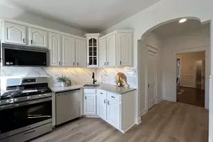 3217 Shannon Dr, Baltimore, MD 21213 - Photo 8