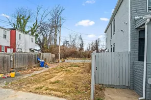 500 E 26th St, Baltimore, MD 21218 - Photo 1