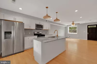 245 S Clinton Street, Baltimore, MD 21224 - Photo 8