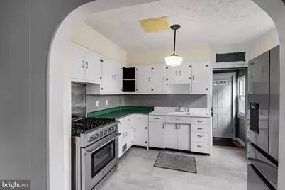 304 W Cold Spring Lane, Baltimore, MD 21210 - Photo 10