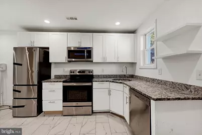 346 E 25th Street, Baltimore, MD 21218 - Photo 20