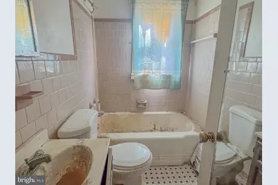 4735 Homesdale Avenue, Baltimore, MD 21206 - Photo 10