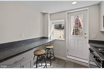 519 S Chapel Street, Baltimore, MD 21231 - Photo 10