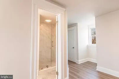 319 E University Parkway, Baltimore, MD 21218 - Photo 24