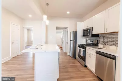 319 E University Parkway, Baltimore, MD 21218 - Photo 10