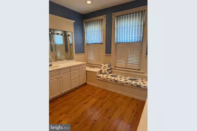 2033 E Pratt Street, Baltimore, MD 21231 - Photo 4