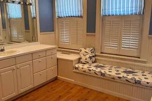 2033 E Pratt St, Baltimore, MD 21231 - Photo 4