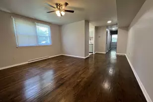 4414 Falls Bridge Dr, Baltimore, MD 21211 - Photo 2