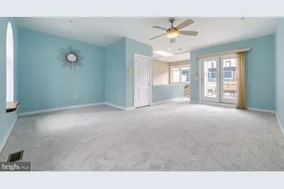 15 Yogurt Lane, Baltimore, MD 21231 - Photo 16