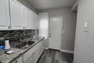 2416 W Franklin St, Baltimore, MD 21223 - Photo 6