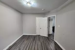 2416 W Franklin St, Baltimore, MD 21223 - Photo 16