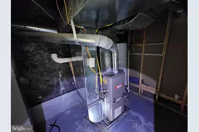 2416 W Franklin Street, Baltimore, MD 21223 - Photo 32