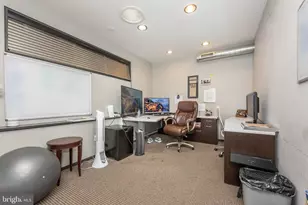 338 E 25th St, Baltimore, MD 21218 - Photo 12