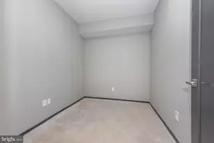 338 E 25th St, Baltimore, MD 21218 - Photo 18